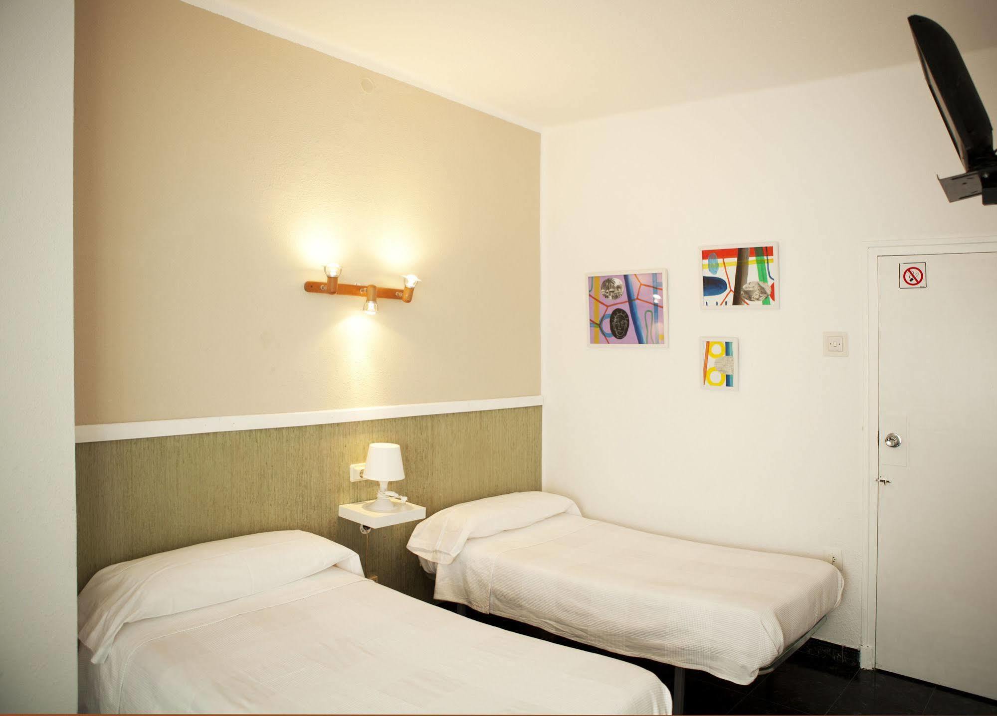 Malvarrosa Beach Rooms Valenza Esterno foto